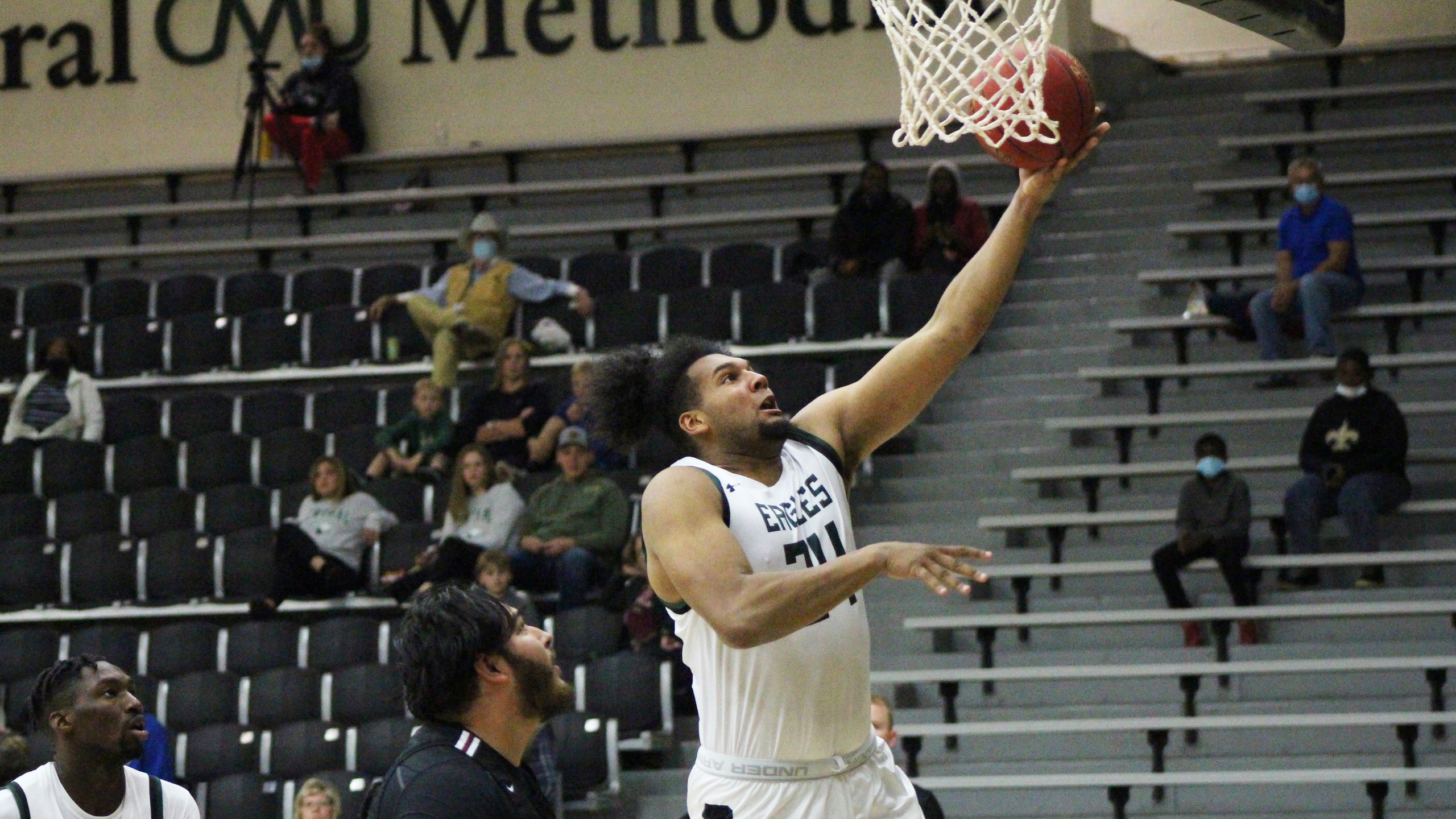 Eagles outpace Saints 89-47 on Saturday night