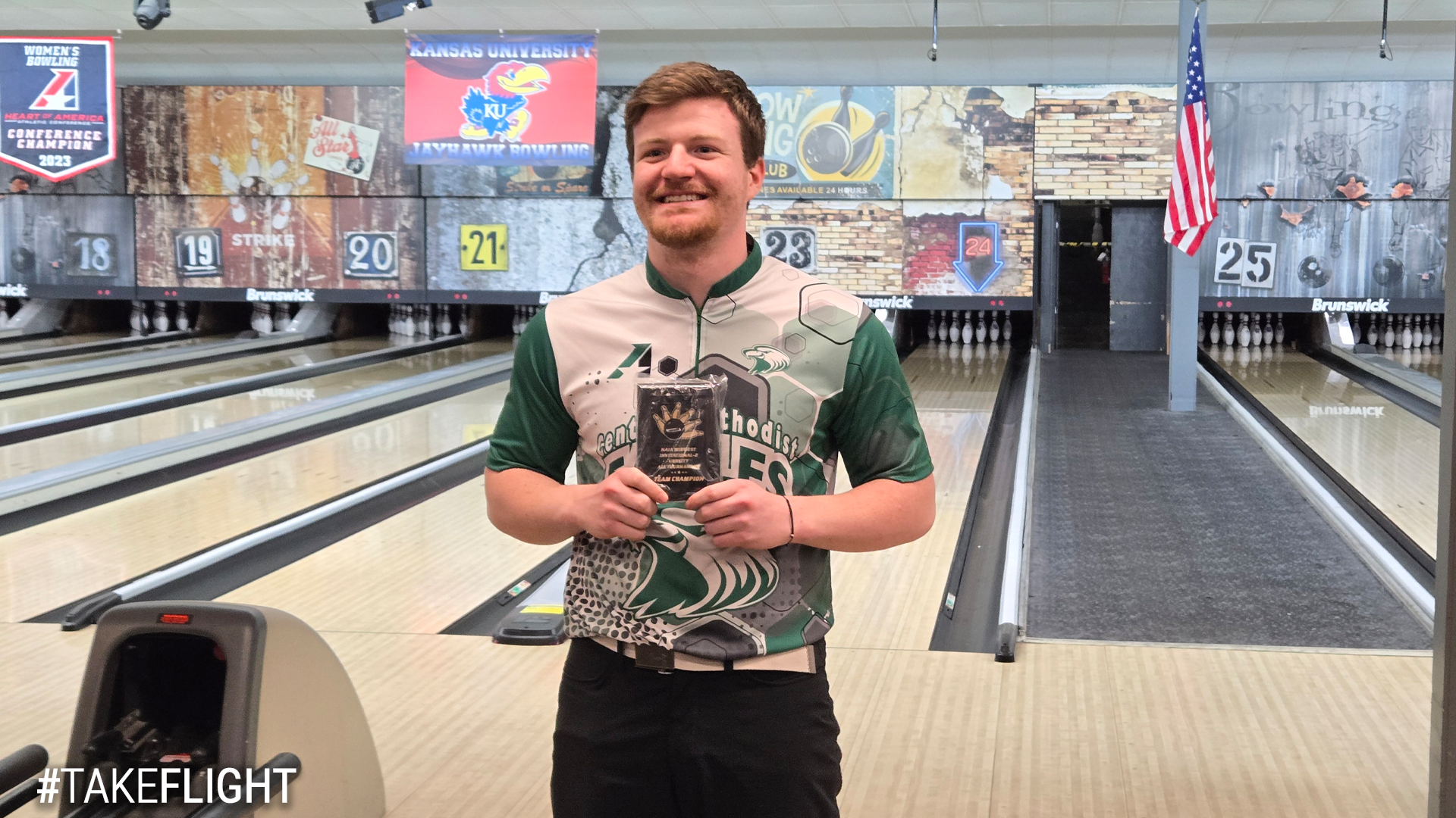 Eric Moore Makes History with Individual Championship at NAIA Midwest Region Tournament